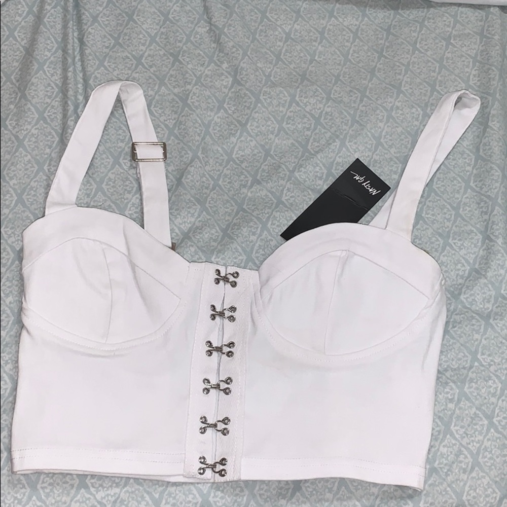 Beautiful crop top.